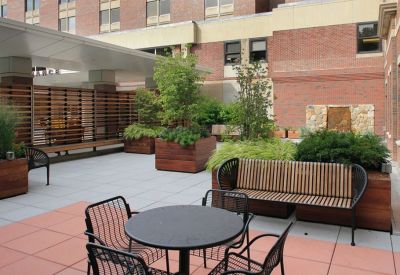 patio-design-newton-wellesley-hospital-garden-2