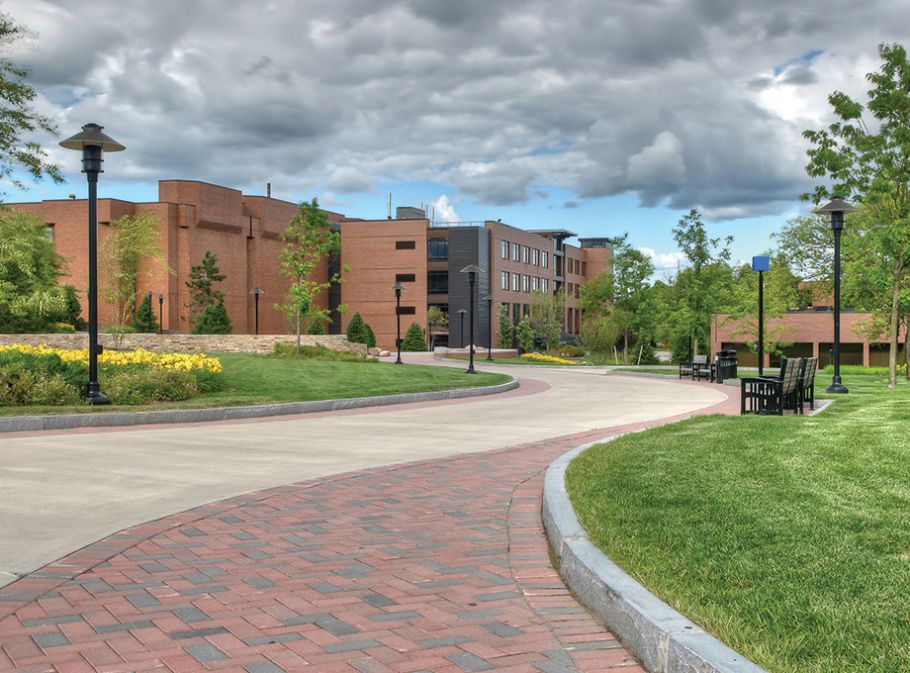 pedestrian-walkway-rochester-institute